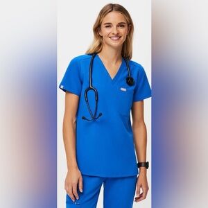 FIGS Catarina One Pocket Scrub Top - Royal Blue Size XXS - excellent condition!